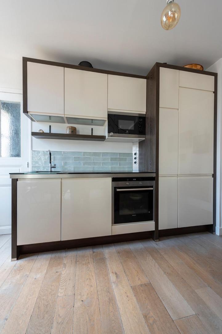 Apartment Place Des Vosges